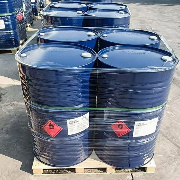 उच्च गुणवत्ता वाले एथिल एसीटेट (EtOAc) CAS 141-78-6 औद्योगिक ग्रेड थोक में